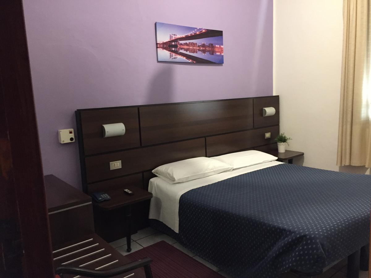 Hotel La Pace Milano Ngoại thất bức ảnh